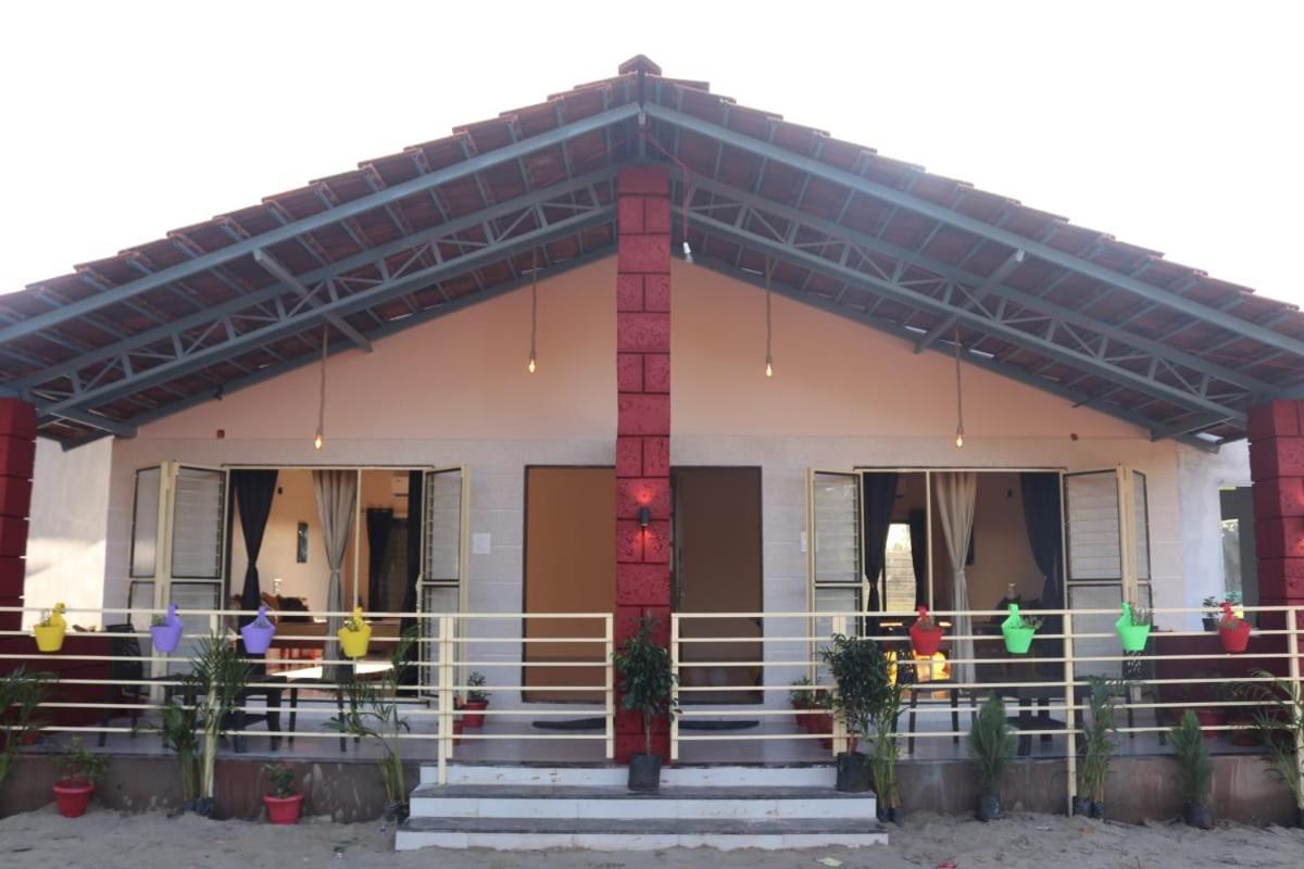 Rehoboth Resort Mālvan Екстериор снимка